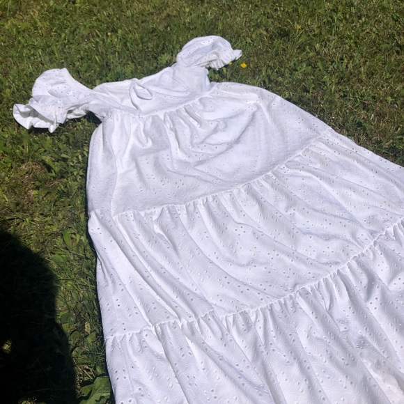 Long white dress - Picture 6 of 6